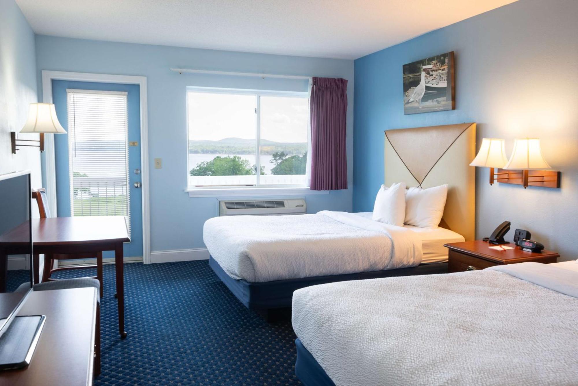 Fireside Inn, Ocean'S Edge Белфаст Экстерьер фото