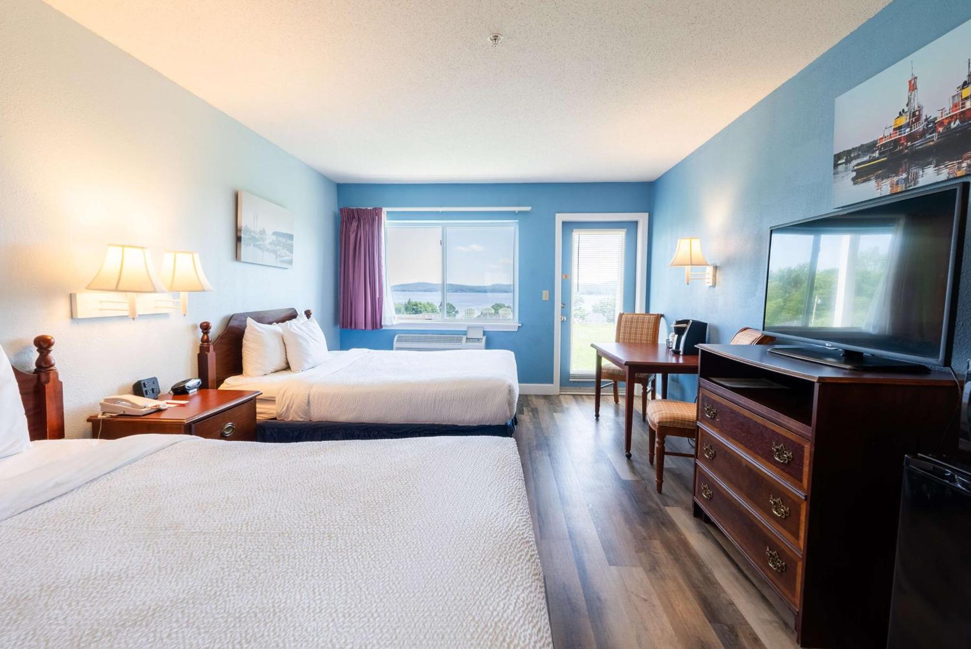 Fireside Inn, Ocean'S Edge Белфаст Экстерьер фото