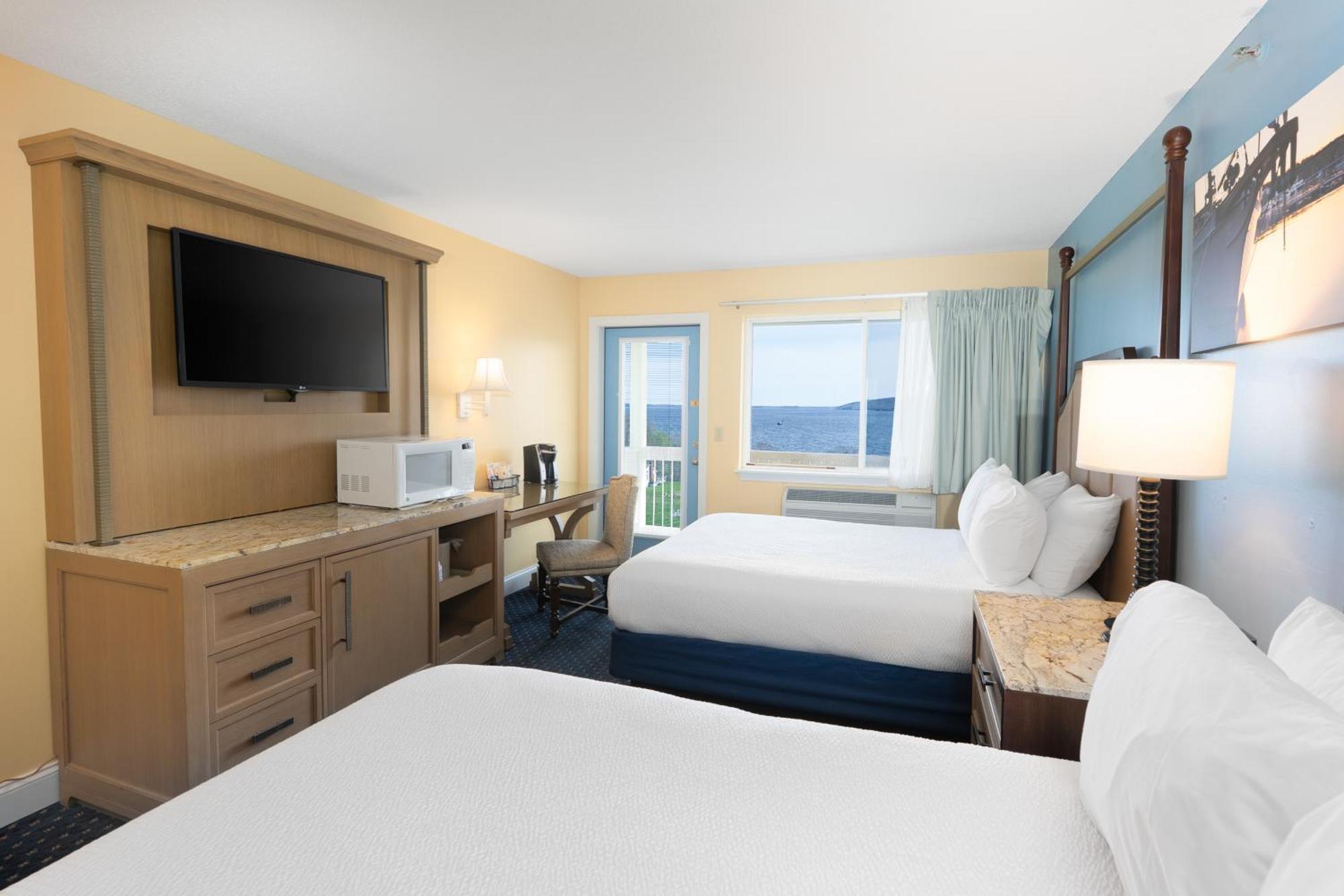 Fireside Inn, Ocean'S Edge Белфаст Экстерьер фото